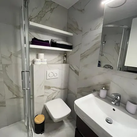 Slnava Linea 아파트